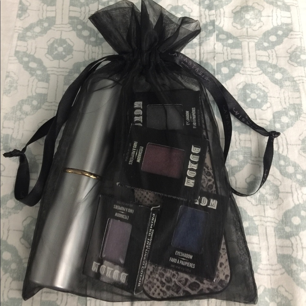 🛑SOLD🛑 Buxom Bundle 💙 - Picture 5 of 7